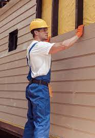 How To Choose The Right Materials for Your Siding Installation in 'Elk Grove Village, IL